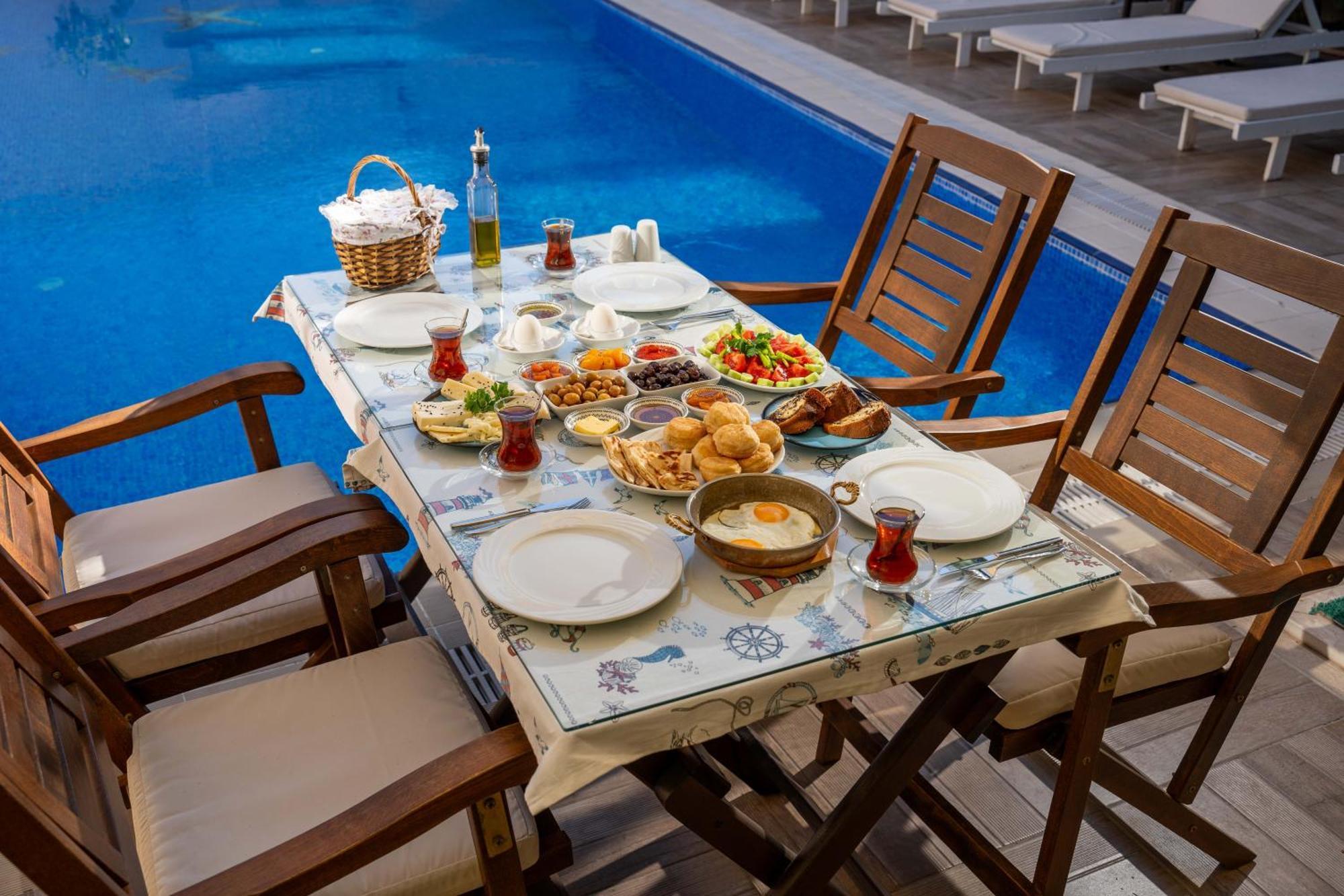 Cunda Giritlioglu Otel Adult Only Ayvalı Exterior foto
